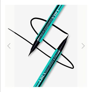 LashBox LA Eyeliner for Lash Extensions